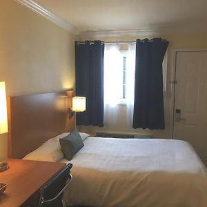 Double Room One Double Bed Non-Smoking